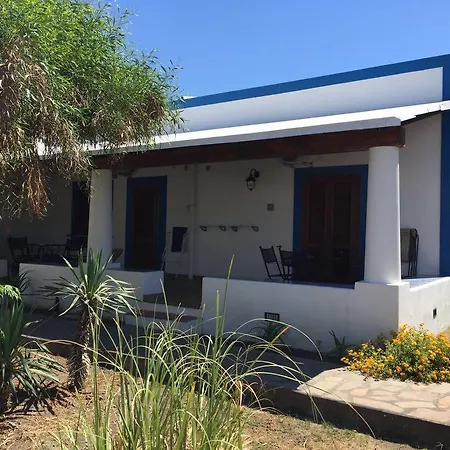 Otel Rojas Vulcano (Isola)