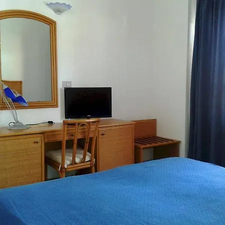 Rojas Hotel Vulcano (Isola)