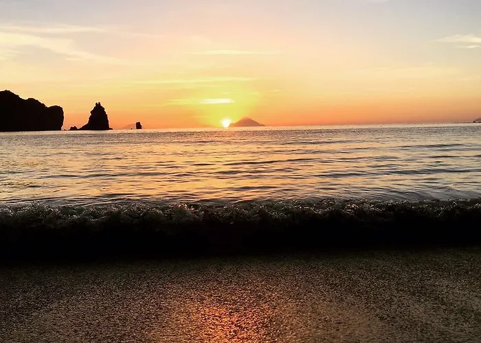 Rojas Vulcano (Isola)