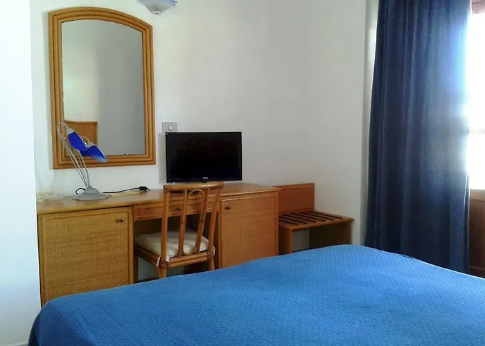 Rojas Hotel Vulcano (Isola)