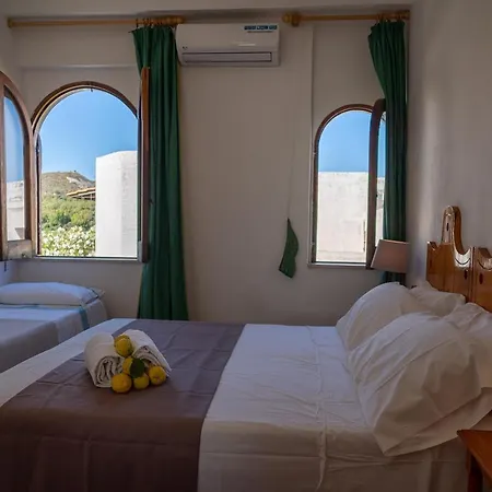 Rojas Hotel