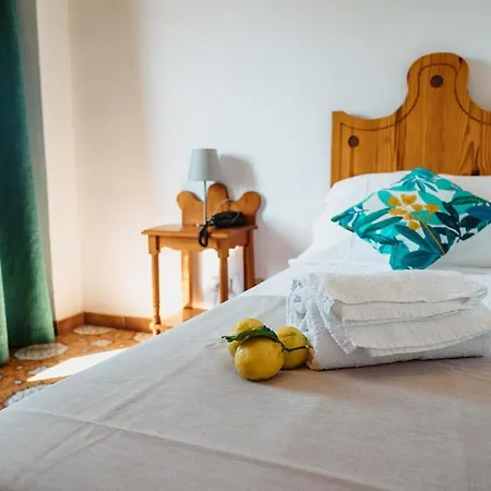 Hotel Rojas Vulcano (Isola)
