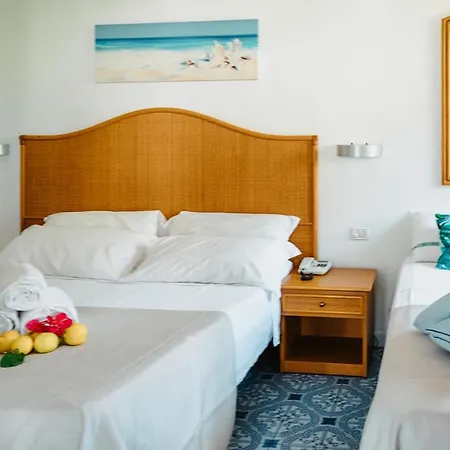 Rojas Hotel Vulcano (Isola)