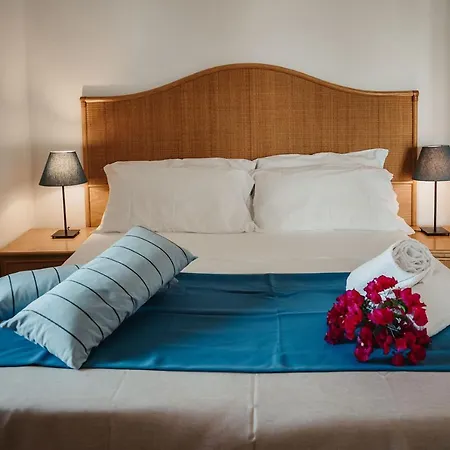 Rojas Hotel
